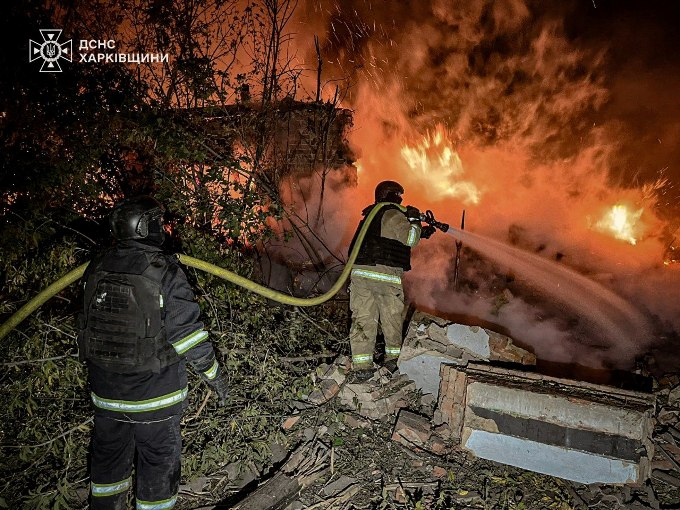 у с. Приколотне на Харківщині ворожий дрон спричинив пожежу, загинув мирний житель